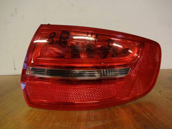 Rücklicht Audi A3 Rechts 8P4945096E