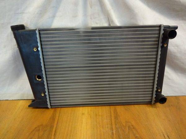 Wasserkühler Vw Golf1 Vgl.nr.: 171121253 /AJ/BD Neu