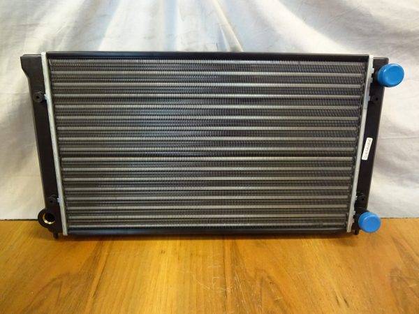 Wasserkühler Vw Passat B3/B4 Vgl.nr.: 353121253AC/AL Neu