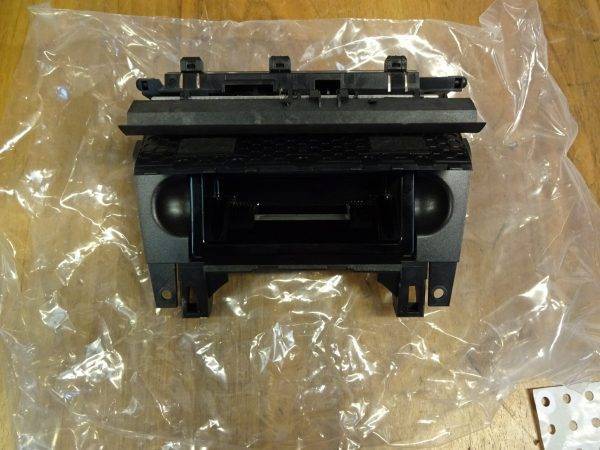 Neu Original Aschenbecher Audi A4 B6 8E0857951J 4PK