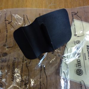 Neu Original Getriebegehäusedeckel Audi A4 B8  8K0301257A