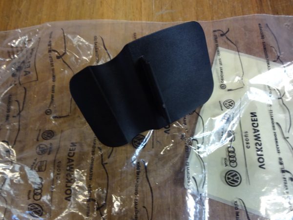 Neu Original Getriebegehäusedeckel Audi A4 B8  8K0301257A