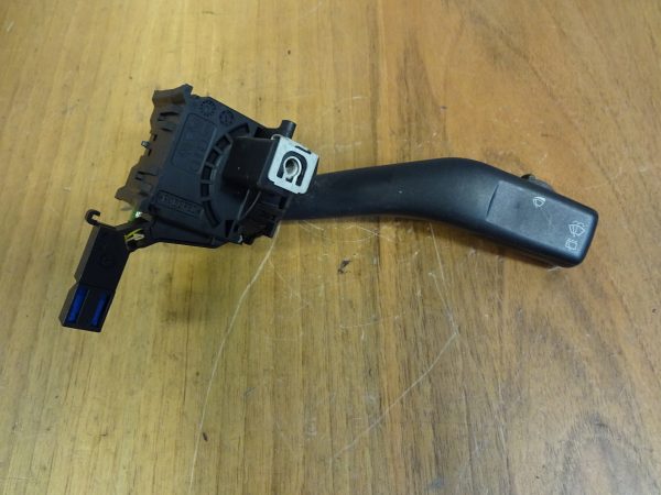 Lenkstockschalter Vw Caddy 2K Rechter Teil 1K0953519