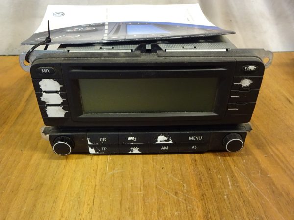Radio RCD 300 Vw Touran 1K0035186D