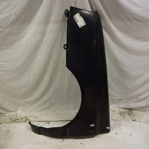 Kotflügel Vw Golf 3 bis 96 Links mit Antennenloch Vgl.nr.:1H0821105 Neu