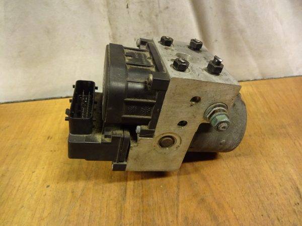 ABS - Einheit Vw Passat B5 3B  8E0614111
