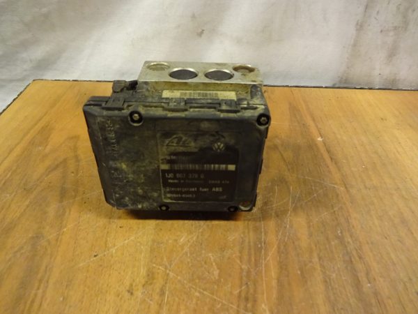 ABS - Einheit Vw Golf 4  1J0907379G / 1J0614117C