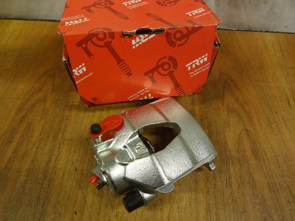 Bremssattel Vw Bora, Golf 4 Links Vorne Vgl.nr.:1J0615105D  /  1J0615123/A  / 1K0615123A/D Neu TRW