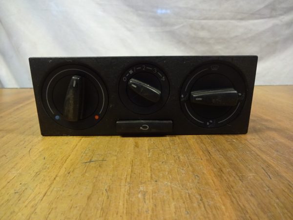 Heizungsregler Vw Golf 4  1J0819045F mit Blende