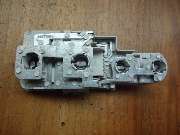 Lampenträger Rücklicht Audi A3 8L Links 8L0945257