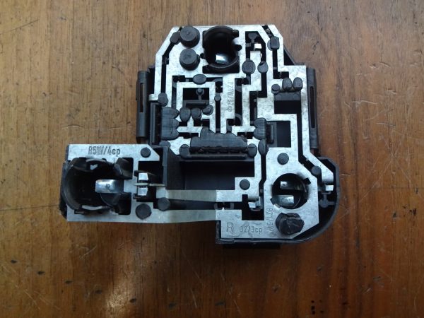 Lampenträger Rücklicht Vw Passat B3 Rechts Aussen 357945258