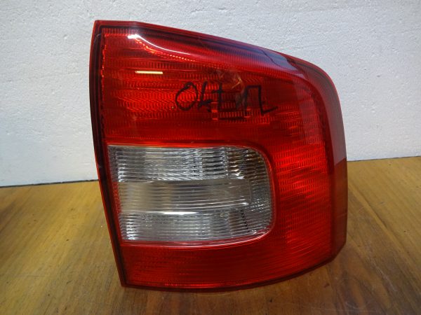 Rücklicht Skoda Octavia 1Z Kombi Rechts 1Z9945112A