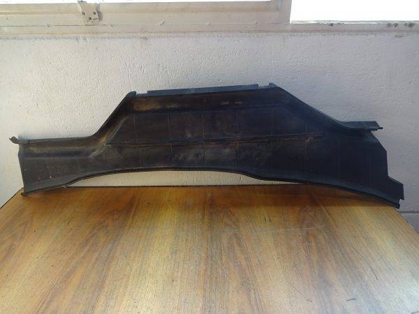 Wasserabweiser Audi A6 C4  4A1819403B Leicht beschädigt