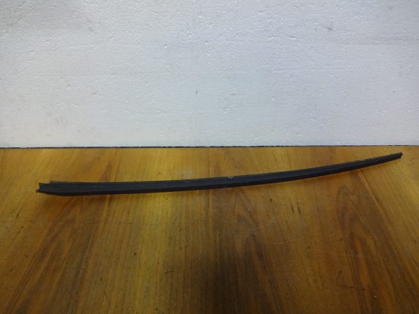 Zierleiste Windschutzscheibe Vw Golf 5 Links 1K0854319E
