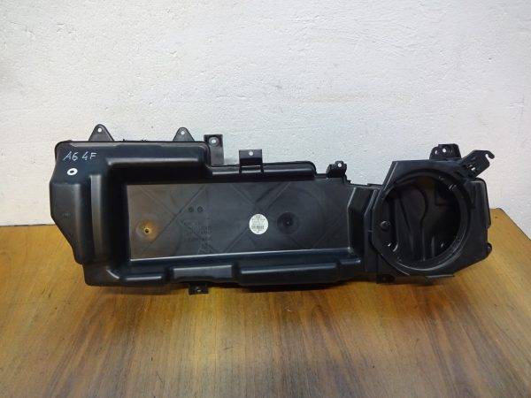 Gehäuse Aktivlautsprecher Audi A6 C6  4F0035381B