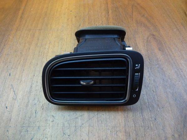 Luftdüse Vw Polo 6R Links 6R0819703