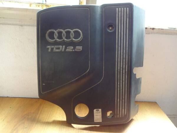 Motorabdeckung Audi  046103927/A Beschädigt