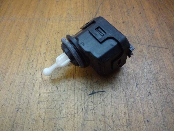 Stellmotor LWR 1J0941295C