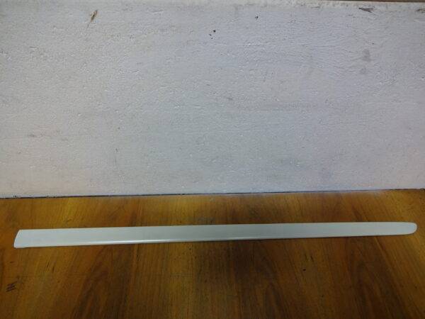 Neu Original Zierleiste Türleiste vorne links VW Touran 1T0853515F GRU grundiert