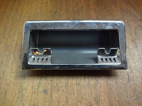 Einsatz Ascher Audi A4 B5 8D0857951G