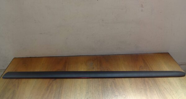 Neu Original Zierleiste / Leiste Tür links vorne Seat Ibiza 6L 6L3853515 9B9 satinschwarz