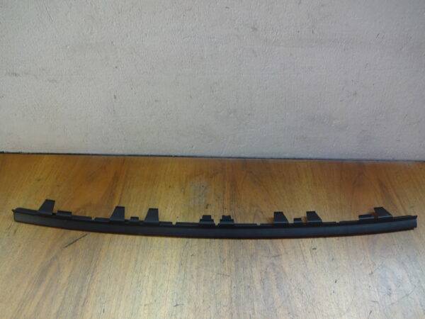 Neu Original VW Luftführung vorne Mitte Touran 1T0853625