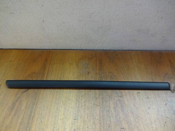 Neu Original VW Zierleiste Türleiste hinten rechts Golf 4 1J4853754
