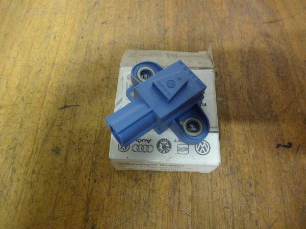 Crashsensor 1K0955557B Neu Original
