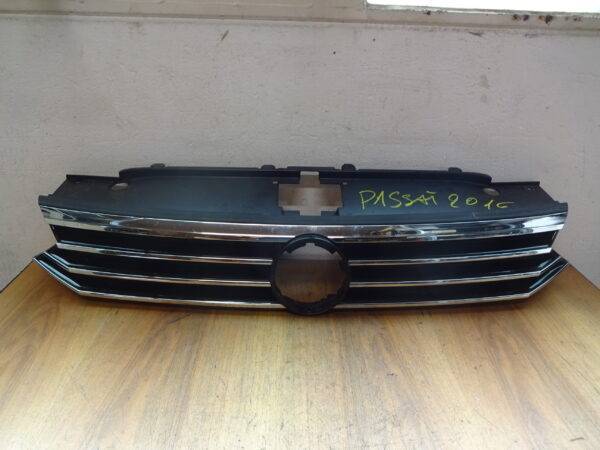 Kühlergrill Vw Passat B8  3G0853651A  Leicht beschädigt