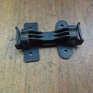 Halter Stoßstange Links Vorne 811807253