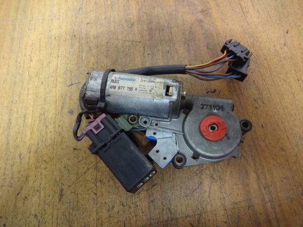 Schiebedachmotor Audi A6 C4  4A0877795A