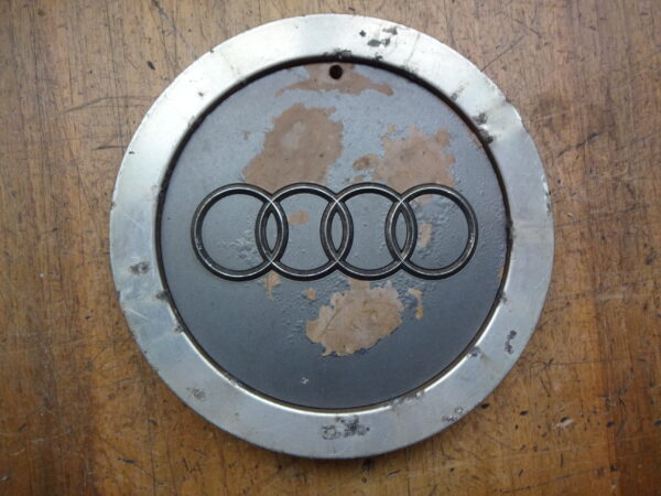 Felgendeckel 4B0601165J Gebrauchsspuren
