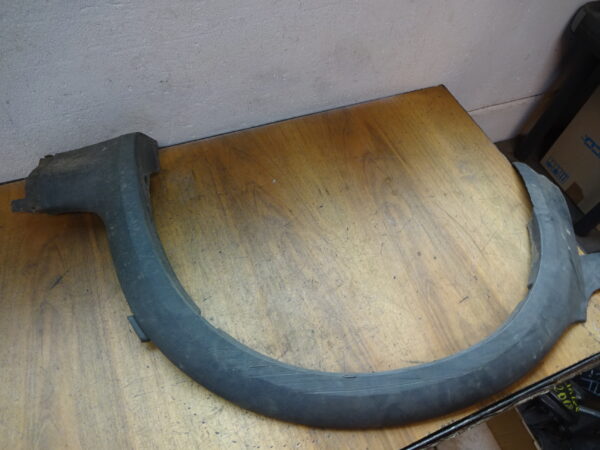 Radlaufabdeckung hinten  Jetta 2 165853818A