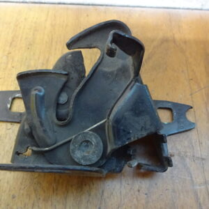 Schloss Motorhaube VW Golf3 1H0823509B