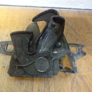 Schloss Motorhaube Golf 3 1HM823509