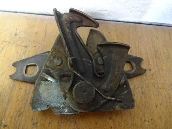Schloss Motorhaube 1Z0823480E