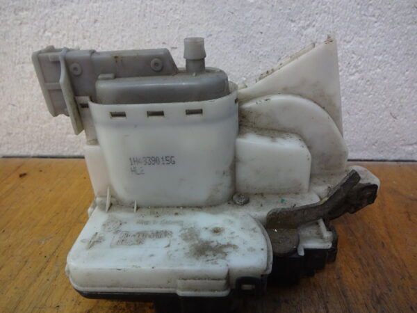 Türschloss hinten links VW Golf3 1H4839015G
