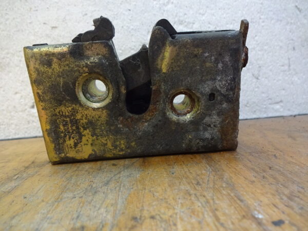 Türschloss hinten links Seat Toledo 1L0839015