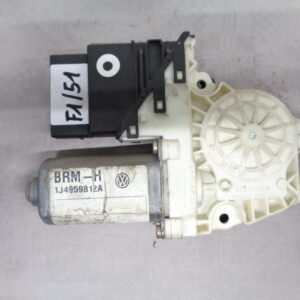 Fensterheber hi.re Golf4 1J4959812A
