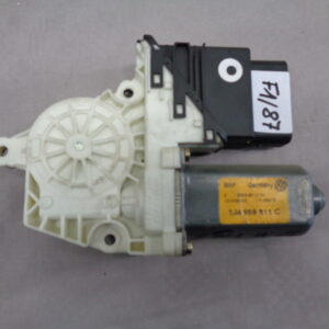 Fensterhebermotor Golf4 li.hi 1J4959811C
