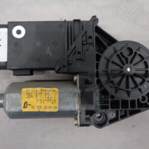 Fensterhebermotor vo.re.Passat B5(3B2) 3B4837752J