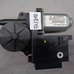 Fensterhebermotor Vw Polo 9N Rechts Vorne 6Q2959801A Zahnrad fehlt