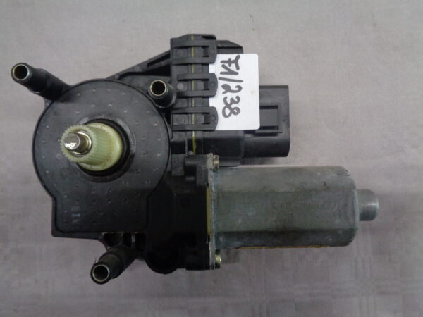 Fensterhebermotor Audi A6 C5 Rechts Vorne 4B0959802E