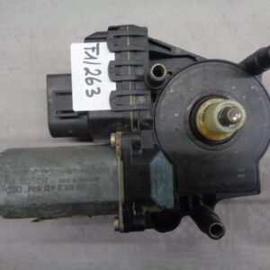 Fensterhebermotor Audi A6 C5 4B links vorne 4B0959801E