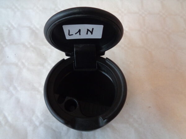 NEU ORIGINAL VW Audi Aschenbecher Golf Passat Sharan Touran Jetta Polo UP 6R0858377