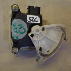 Audi A4/B5/A6/4B/VW Passat/3B Stellmotor Klimaanlage 8D1820511B