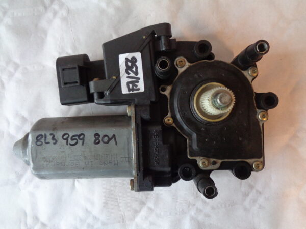 Fensterhebermotor Audi A3 8L Links Vorne 8L3959801 2Türer