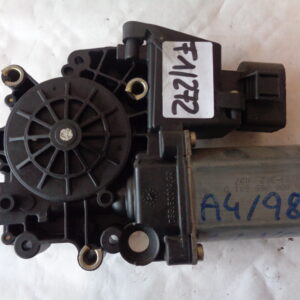 Audi A4 B5 Fensterhebermotor Vorne Links 8D0959801D
