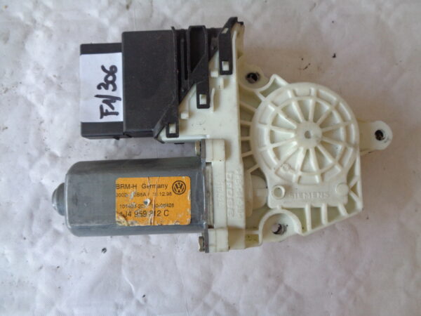Fensterhebermotor Golf4 rechts hinten 1J4959812C