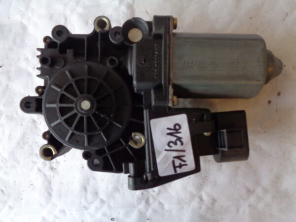 Audi A4 B5 Fensterhebermotor Vorne Rechts 8D0959802D